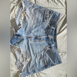 Women’s Levi 501 shorts